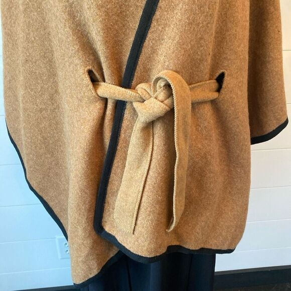 Lulla Collection Shawl Wrap OS - Picture 6 of 11